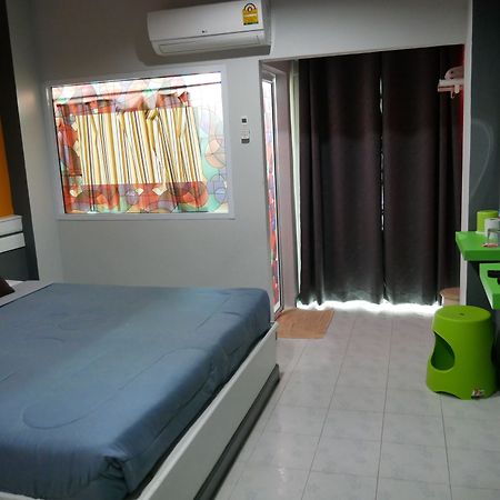 Pk Hotel Buriram Bagian luar foto